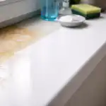 Modul secret de a curăța petele galbene de pe pervaz în câteva minute modul-secret-de-a-curata-petele-galbene-de-pe-pervaz.png